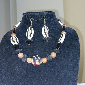 Wooden necklace and earring jewelry set